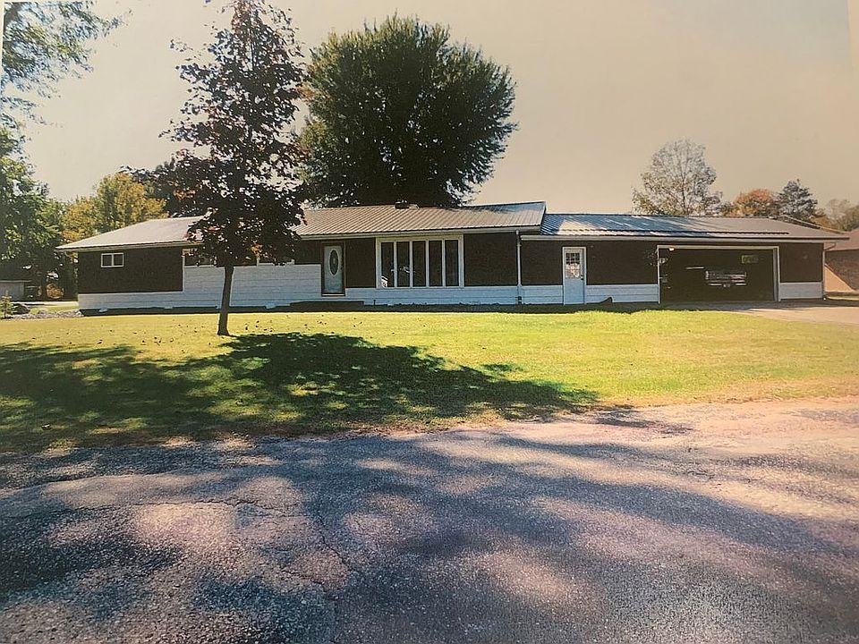 1st image of 421 Brotherhood Ln