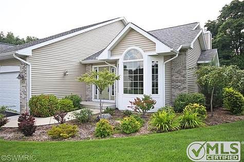 1st image of 421 Potters Dr #69