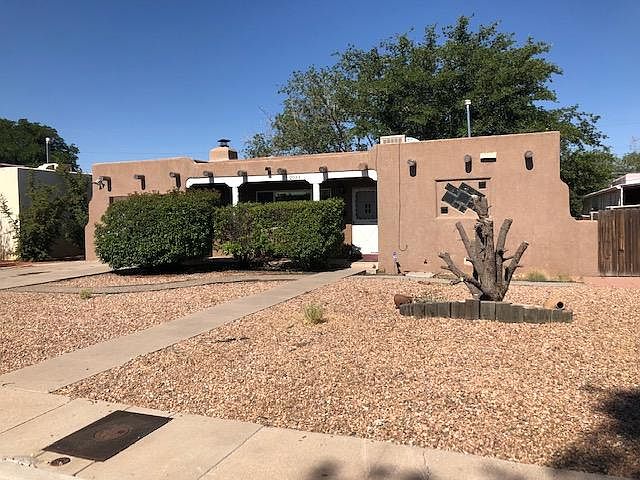 1st image of 2033 Palomas Dr NE