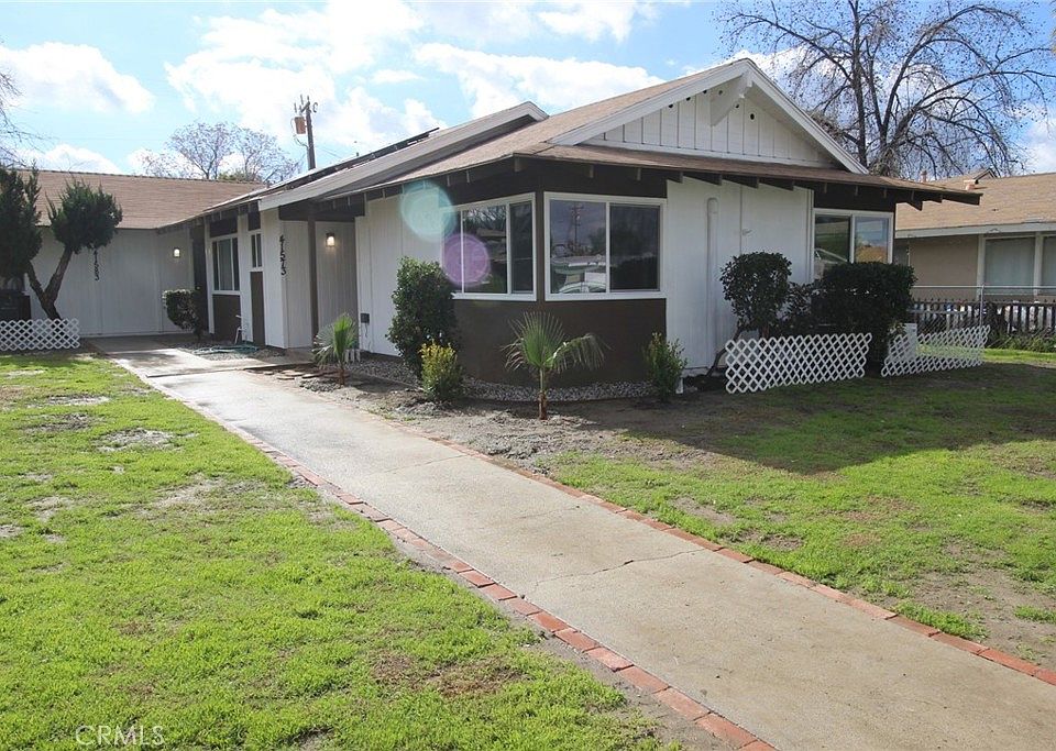 1st image of 41573 Marine Dr