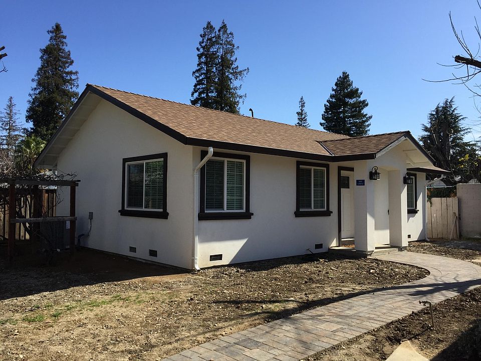 Newly constructed Secondary Unit (Unit 2) in the backyard, with good privacy