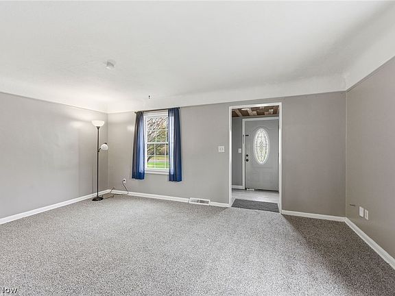 2nd image of 34857 Roberts Rd