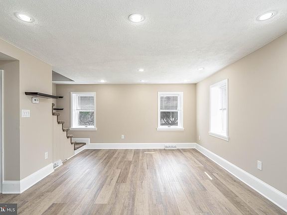 4th image of 3757 Windy Bush Rd