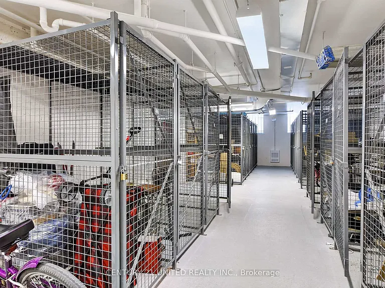 475 George St N #201 — Photo 25