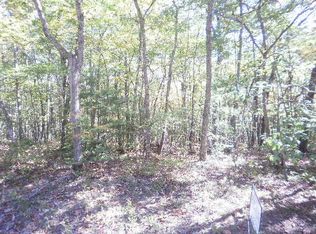 135 Folkstone Rd, Crossville, TN 38558