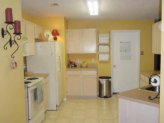 4th image of 1568 Brookstone Dr