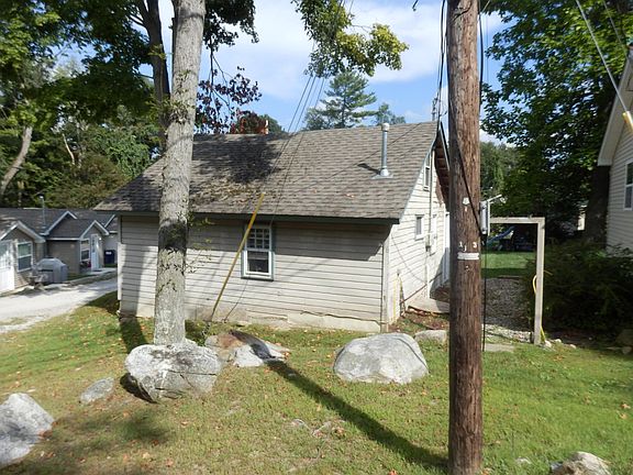 2nd image of 16 Tonianne Dr