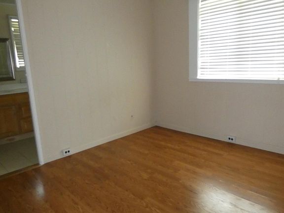 2nd image of 1017 Maluna St #3