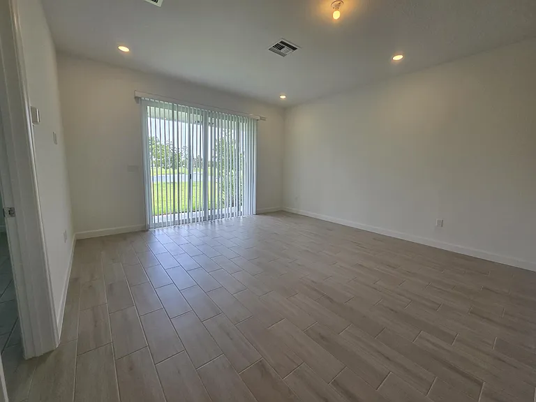 13653 Jubilee Ln — Photo 3