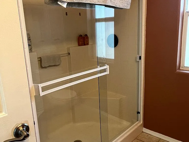 2056 E Desert Lakes Dr — Photo 16