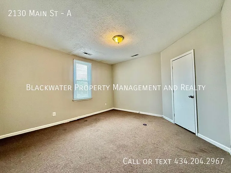 2130 Main St #A — Photo 7