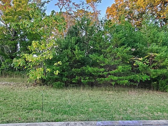 4th image of 6765 Ingleside Ln