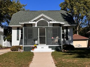 815 E Fellows St, Dixon, IL