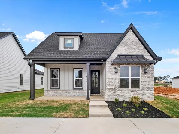 2315 S 31st St, Rogers, AR 72758