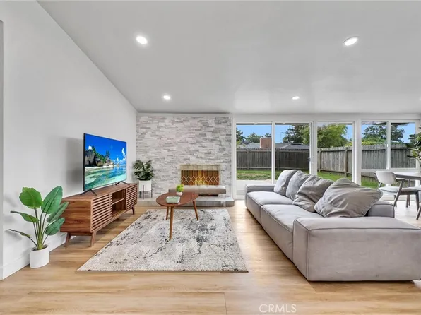 2526 Santa Ysabel Ave, Fullerton, CA 92831