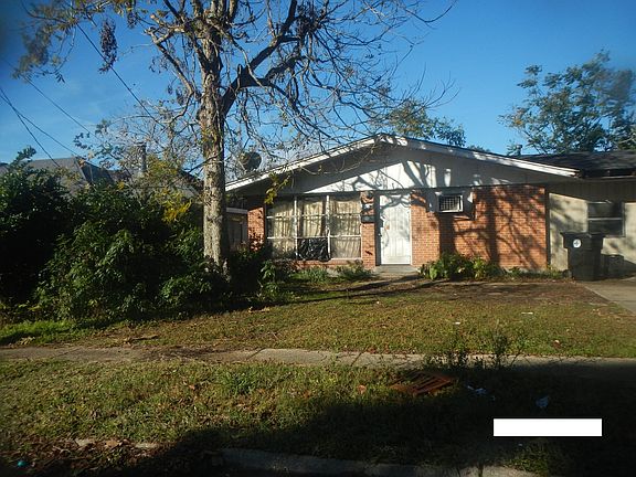 2nd image of 307 River Oaks Dr
