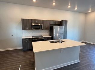 728 E Brookhaven Cir #206, Memphis, TN 38117
