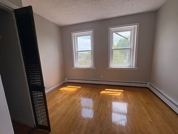4th image of 191 Wooster St #4BB