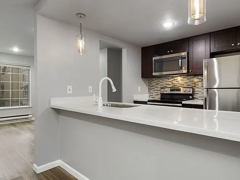 1158 N 91st St — Photo 30