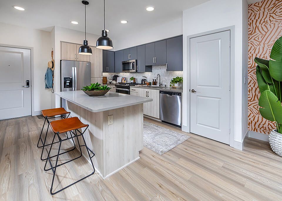 1st image of 2910 N San Fernando Rd #361