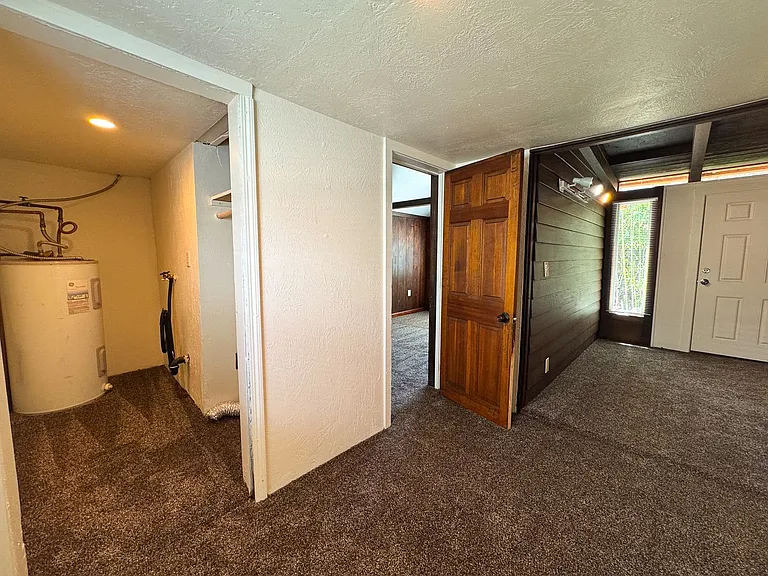 25 E 32nd Ave — Photo 10