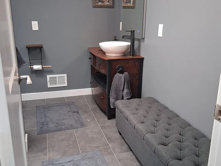 Second Floor Hall Way Full Bathroom