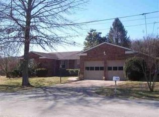 1107 Big Bend Rd, Barboursville, WV 25504