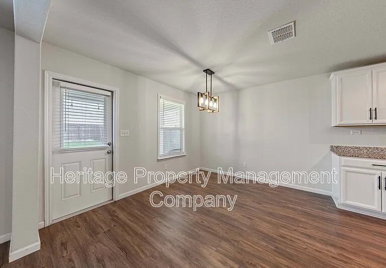 6231 Antares — Photo 17