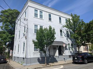 35 Houghton St #1, Somerville, MA 02143