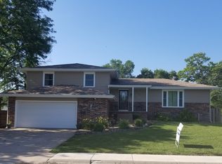 610 W 11th St, Ellis, KS 67637