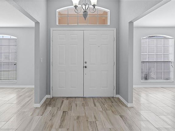 2nd image of 151 Winsor Ave