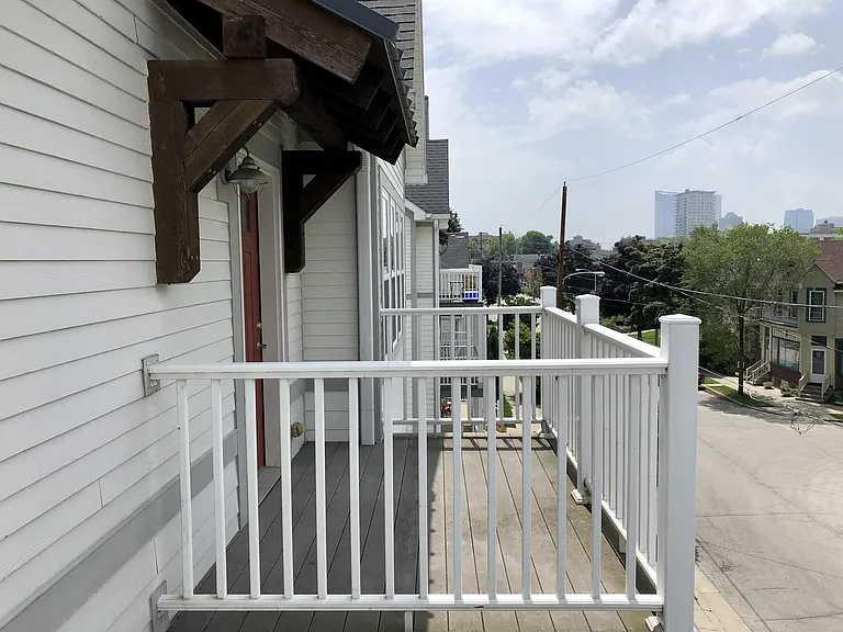1808 N Warren Ave #302 — Photo 14