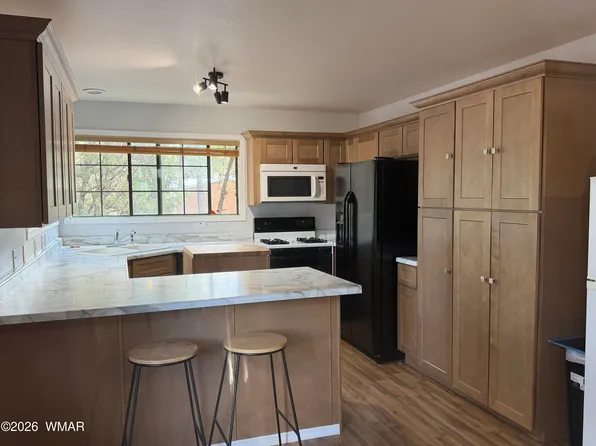 3000 W Whipple St, Show Low, AZ 85901