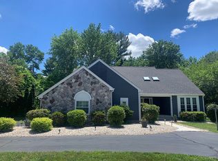 3 Old Canal Xing, Farmington, CT 06032