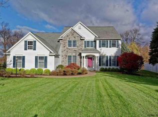 7 Providence Ct, Cohoes, NY 12047