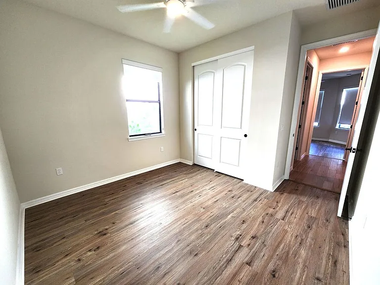 8295 Vaulting Dr — Photo 10