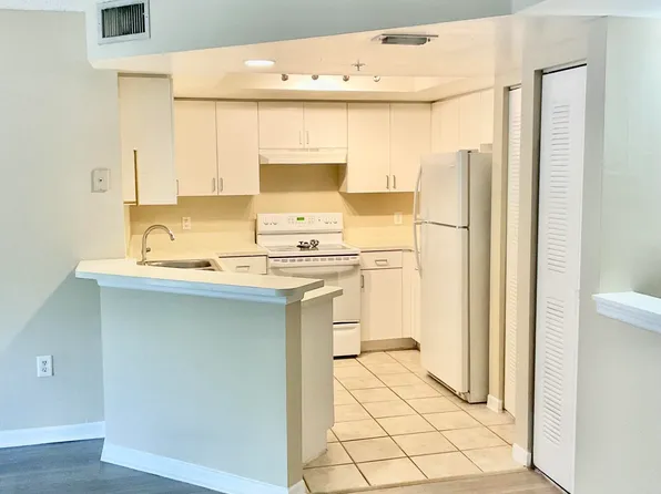4163 N Haverhill Rd APT 1217, West Palm Beach, FL 33417
