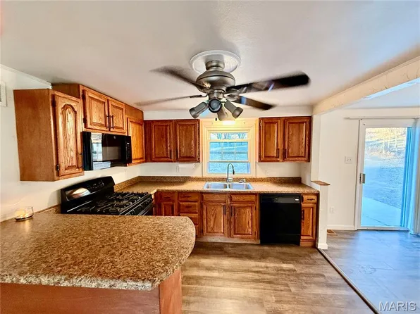 2806 Hazel Dr, Arnold, MO 63010