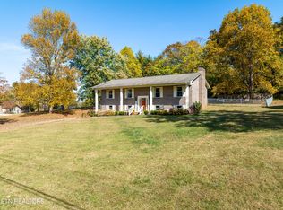 2804 Big Bend Dr, Maryville, TN 37803