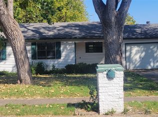 127 Del Rio Ave, Benbrook, TX 76126