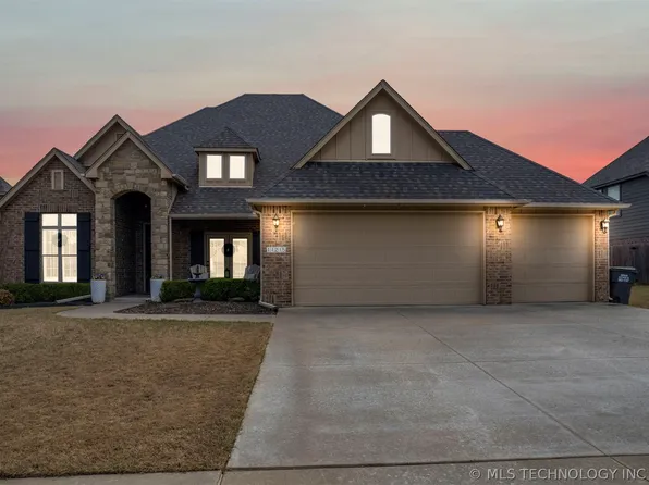 11215 S Lawrence St, Jenks, OK 74037