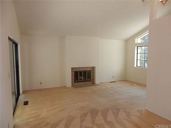 2nd image of 22518 Avenue San Luis