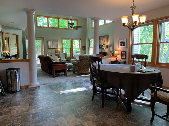 3rd image of 50 Isabel St W #2