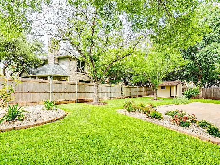 16517 Spotted Eagle Dr — Photo 22