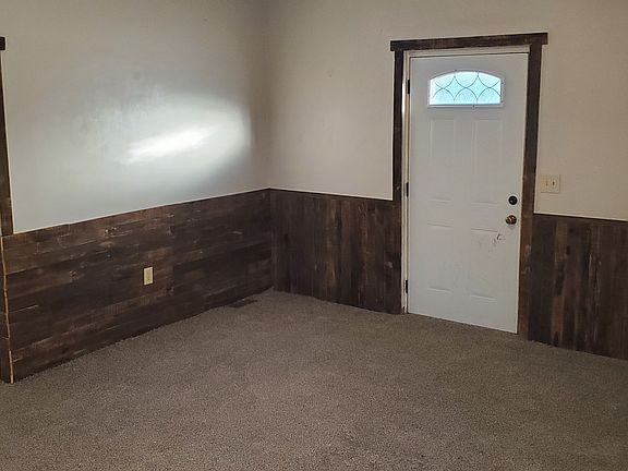 2nd image of 2306 S D St