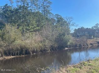 Everest St, Bay Saint Louis, MS 39520