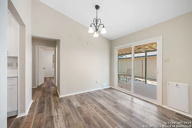 12106 Ridge Ct — Photo 7