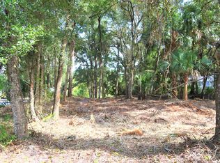 1502 Jungle Rd, Edisto Island, SC 29438