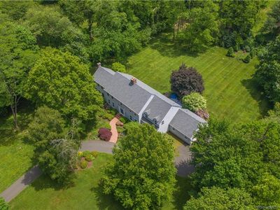 105 Norfield Rd, Weston, CT, 06883