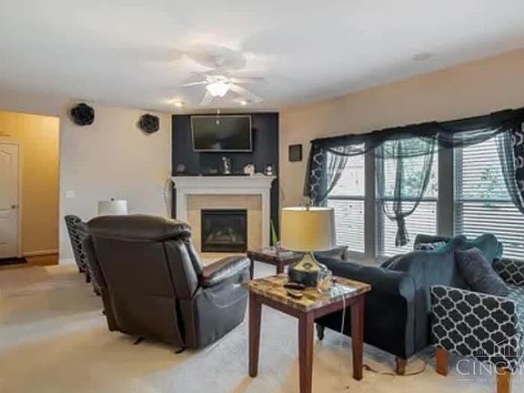 5th image of 2680 Chopin Dr